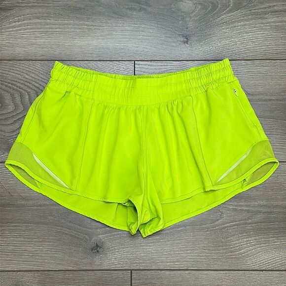 Lululemon Hotty Hot 2.5" Lime Pop Green Running Shorts Size 8 - Picture 1 of 13